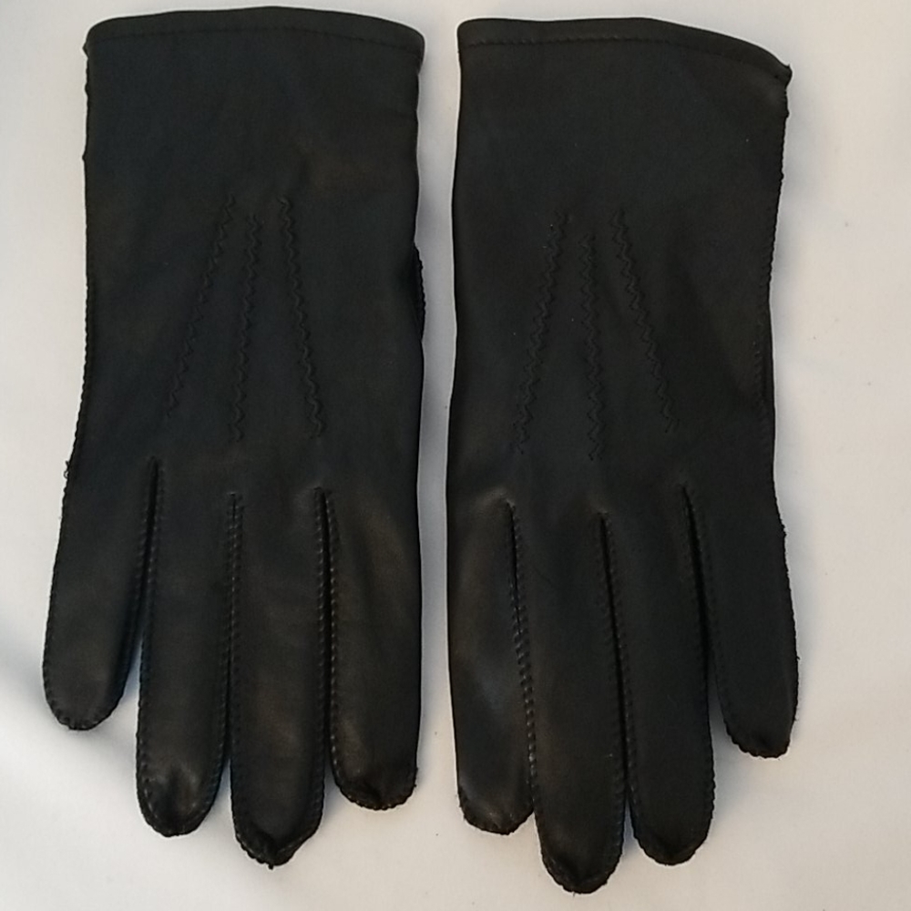 Fownes leather gloves